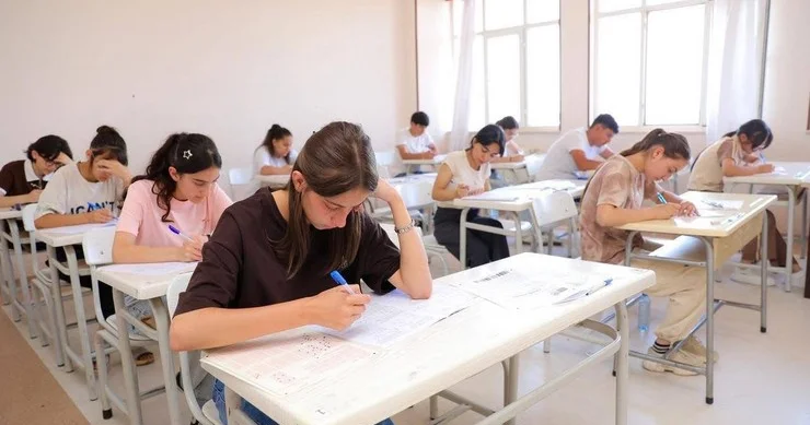 Sabah 9 cu siniflər üçün bir sıra imtahanlar keçiriləcək