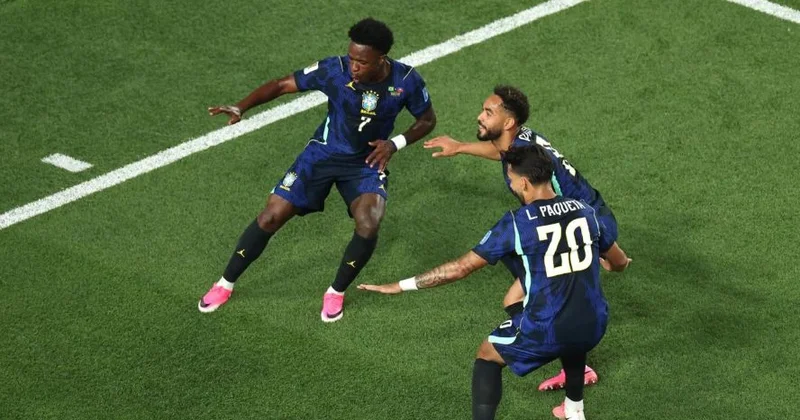 Braziliyalılar dünya futbolunda yenidən liderliyi ələ aldılar