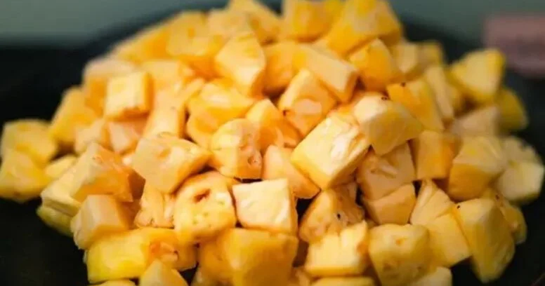 Hər gün ananas yeyənlər xəstəlik üzü görmür: İltihabın kökünü kəsən tropik möcüzə