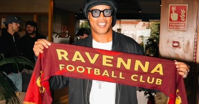 Ronaldinyo yenidən yaşıl meydanlarda: bu klubla razılaşdı