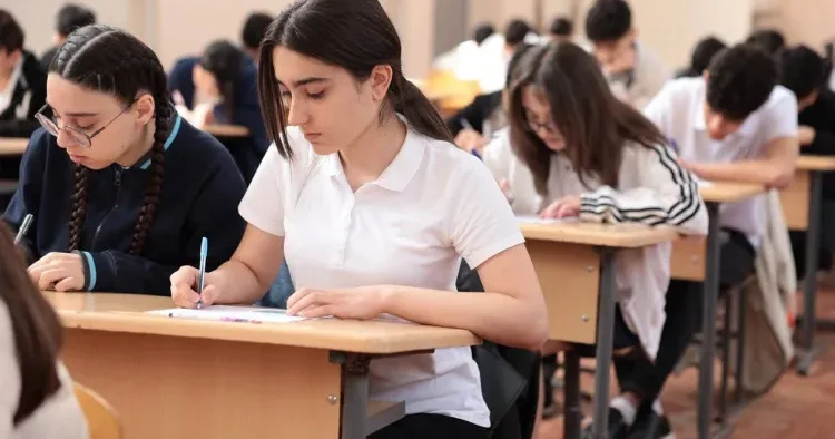 Sabah abituriyentlər üçün dövlət dili imtahanı KEÇİRƏCƏK