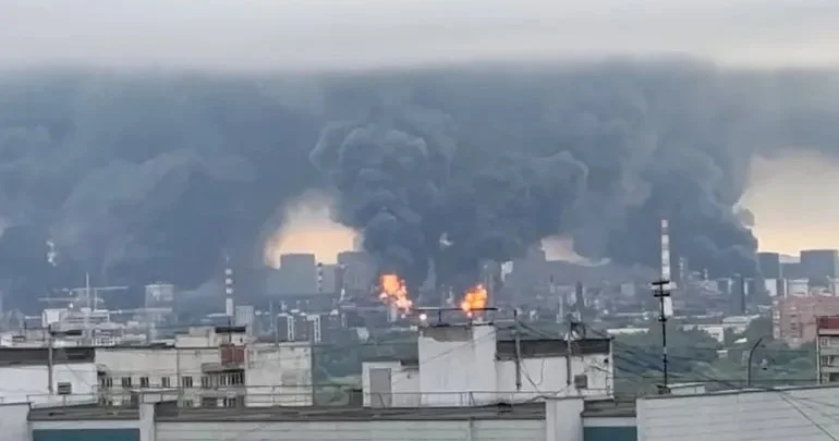 Moskva Neft Emalı Zavodu Ukraynanın hücumundan sonra FOTO