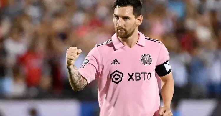 Messi Ronaldonu ötdü