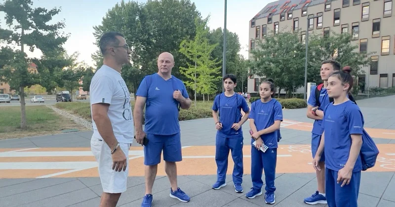 MOK rəsmisi Osiyekdə Azərbaycan gimnastları ilə görüşüb