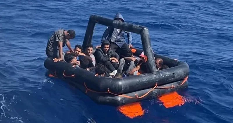 Türkiyədə daha 38 əfqan miqrant tutulub Rezin qayıqda...