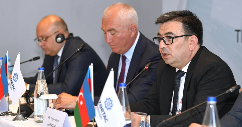 Çağdaş dünyanın ən ciddi problemlərindən olan dezinformasiya ilə üz üzəyik