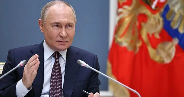 Putin Kremldə İranın ali liderinin baş müşavirini qəbul edib