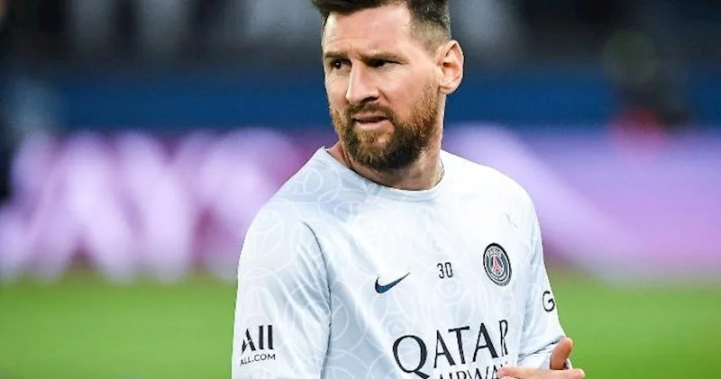 Messi Ronaldunu geridə qoydu
