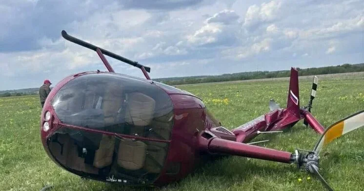Rusiyada helikopter sərt eniş etdi