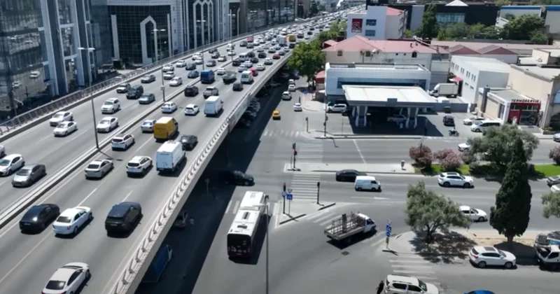 Hərəkətin təşkilində XAOS: Sürücülər əlacsız qalıblar