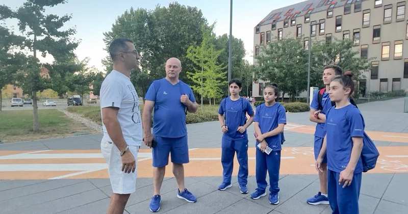 MOK nümayəndəsi idman gimnastlarımızla görüşüb