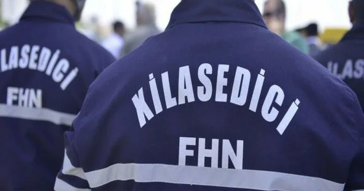 FHN Qubada qəzaya düşən sürücünü xilas etdi