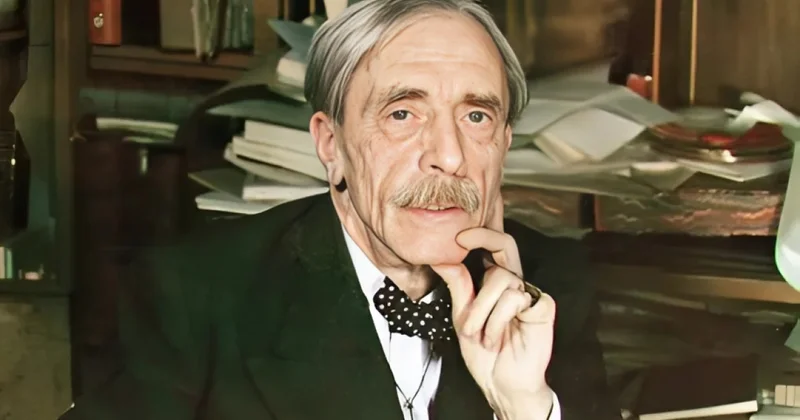 Yaxşı yazıçı ilk cümləni niyə dəyişir? Pol Valeri