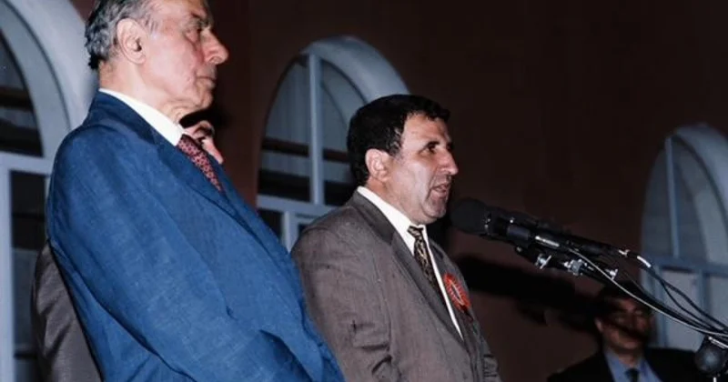 İsa Həbibbəyli: Heydər Əliyev heç kəsin qarşısında baş əyməyən əzəmətli dağa bənzəyir TARİXİ ŞƏXSİYYƏT