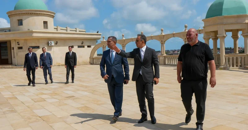 Ramin Məmmədov Mərdəkan və Buzovnadakı tarixi dini abidələrdə olub