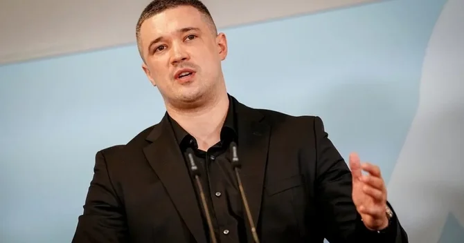 Ukrayna mediası: Mixaylo Fedorov yalnız müdafiə naziri vəzifəsinə qayıtmağa hazırdır
