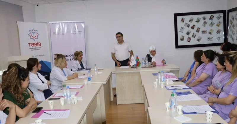 “Sağlam cəmiyyət ailədən başlayır” layihəsi çərçivəsində Sumqayıt Perinatal Mərkəzində növbəti dəyirmi masa keçirilib