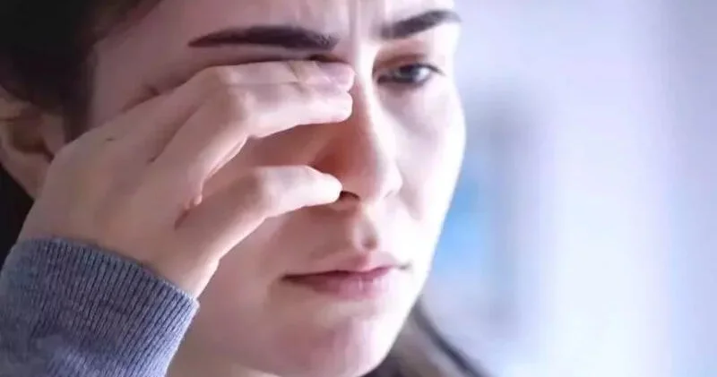 Gözlərdə quruluq və yanma hissinin səbəbi nədir? Oftalmoloqdan açıqlama