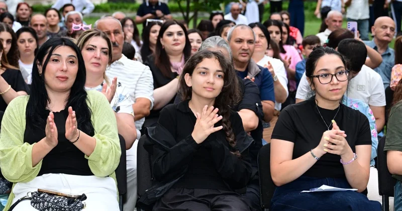 Vaqif Poeziya Günləri Sözün Zəfəri Zəfərin sədası konserti ilə başa çatdı