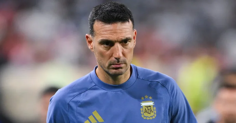 Skaloni Argentina yığması ilə yollarını ayırmağa hazırlaşır