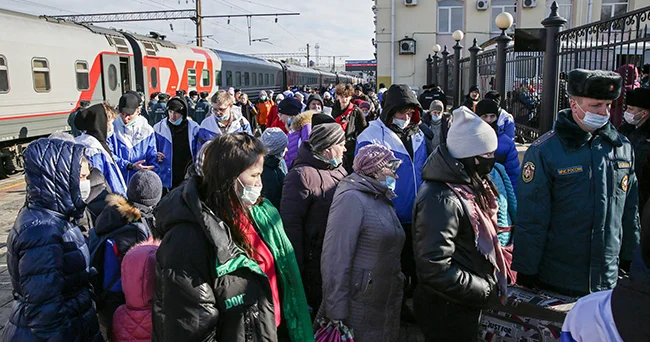 Rusiya işğal olunmuş Ukrayna ərazilərinə yüz minlərlə vətəndaşını köçürməyi planlaşdırır