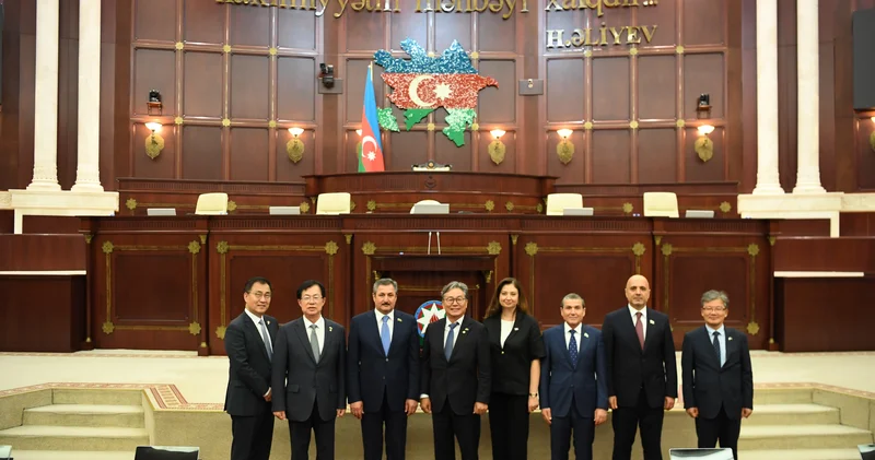 Milli Məclisdə koreyalı parlamentarilər ilə görüş keçirilib