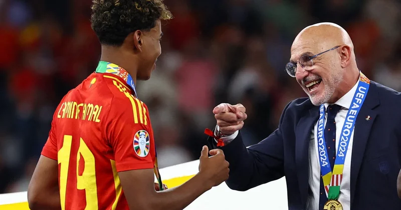 Luis de la Fuente dünya çempionatını qazanan ikinci ispaniyalı baş məşqçi oldu