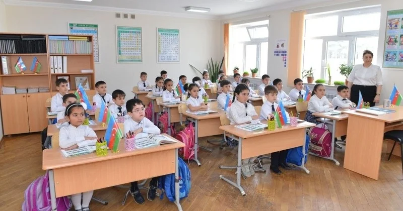 Övladı məktəbə gedəcək valideynlərin NƏZƏRİNƏ