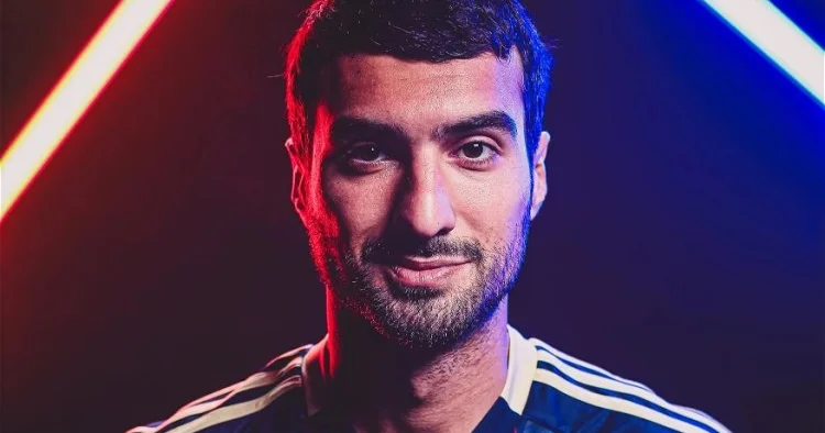 Mahir Emreli yeni klubunda ilk seçimini etdi