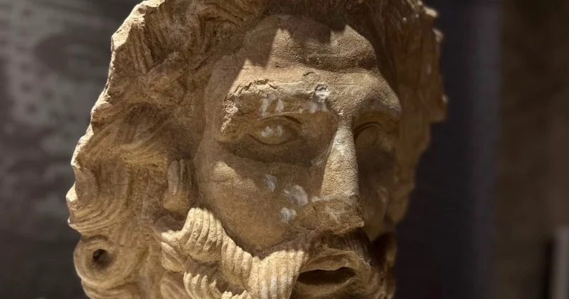 Antalyada bərpa olunan qədim məkanlara turistlər axın edir