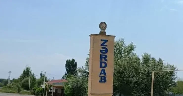 Zərdabda 3 yaşlı uşaq otbağlayan aqreqatın təkərinin altında qalıb öldü