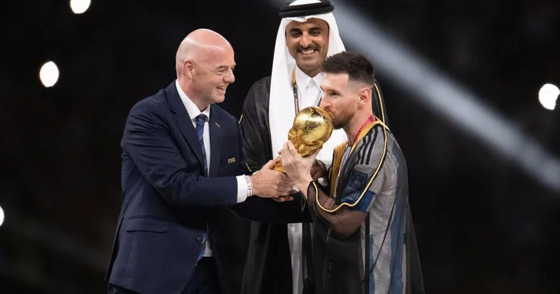 FİFA nın Messi sevgisi yenidən gündəmdə MÖVQE