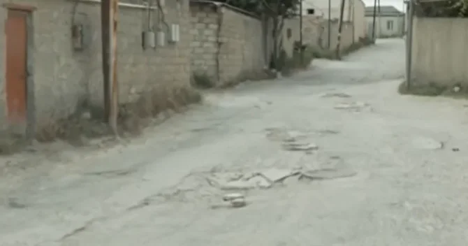 Binəqədinin Cantəpə massivinin yolları əhalinin canını boğaza yığıb