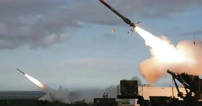 İordaniya İrandan atılan 3 raketi vurduğunu açıqladı