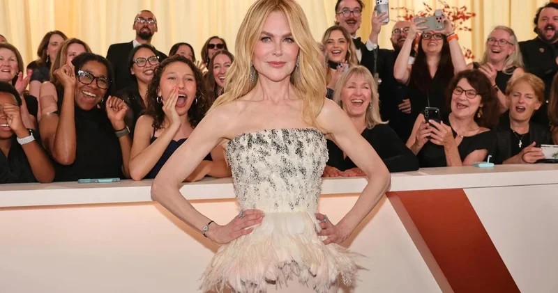 Nikol Kidman qısa şortda Foto