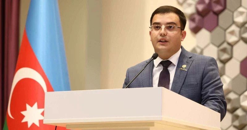 Müəllim sertifikasiya olunursa, direktor niyə kənarda qalmalıdır?
