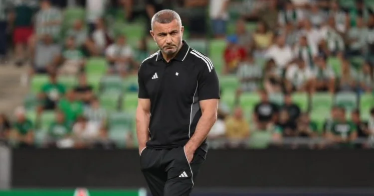 Qurban Qurbanovu yaxşı tanımayan Robbi Kin nə özü rahatlaşar, nə də futbolçularını rahatlaşmağa qoyar
