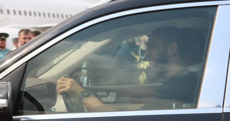 Kadırov UFC çempionuna Maybach hədiyyə etdi