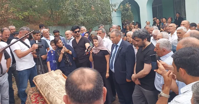 Məmməd İsmayılla vida mərasimində saz havaları səsləndi