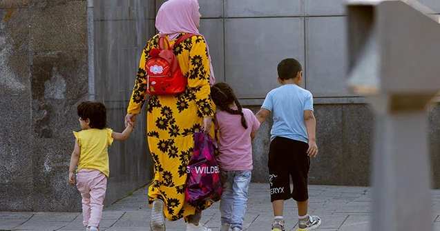 Rusiyada miqrant uşaqlarla bağlı yeni qayda təklif edilir