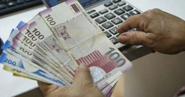 Hökumətin proqnoz göstəriciləri geri gedir