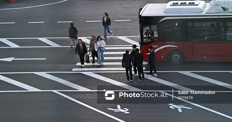 M8 nömrəli marşrutda avtobusların interval PROBLEMİ: 25 dəqiqə gözləməli oluruq