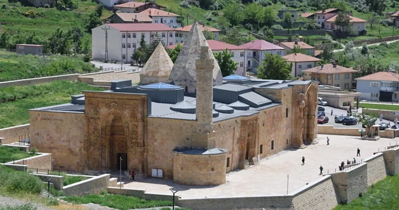 8 əsr əvvəl inşa edilib: Psixi və ruh xəstələr səslə müalicə olunurdu (FOTO)