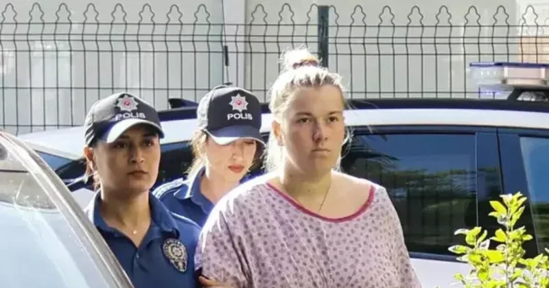 Körpəsini dünyaya gətirib tualetə atdı Rus turistdən Antalyada vəhşilik