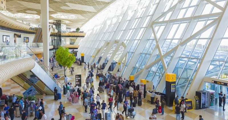 100 mindən çox Ukrayna vətəndaşı Azərbaycana gəlib