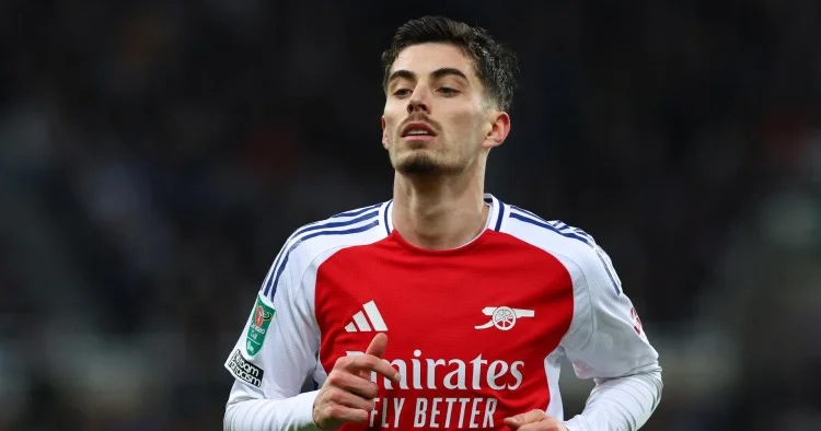 Arsenal zədələnən hücumçusunun əvəzinə...