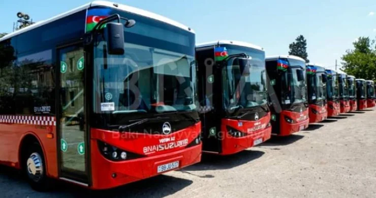 Bakıda avtobuslara maraq artır Avtomobildən ictimai nəqliyyata DÖNÜŞ