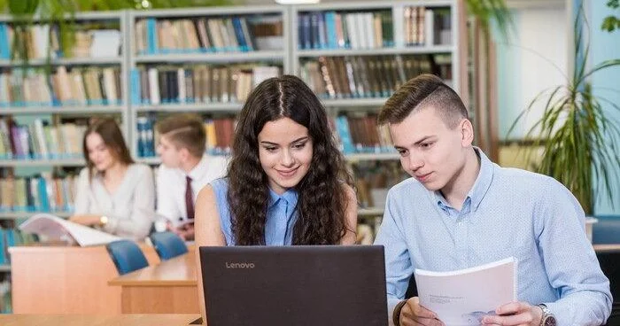 Yeni tələbələrə tövsiyə: nələrə diqqət etməlidirlər?