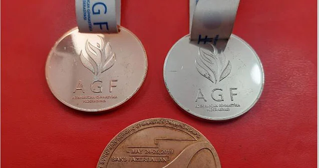 Azərbaycanda 3 medal satışa çıxarıldı Fotolar