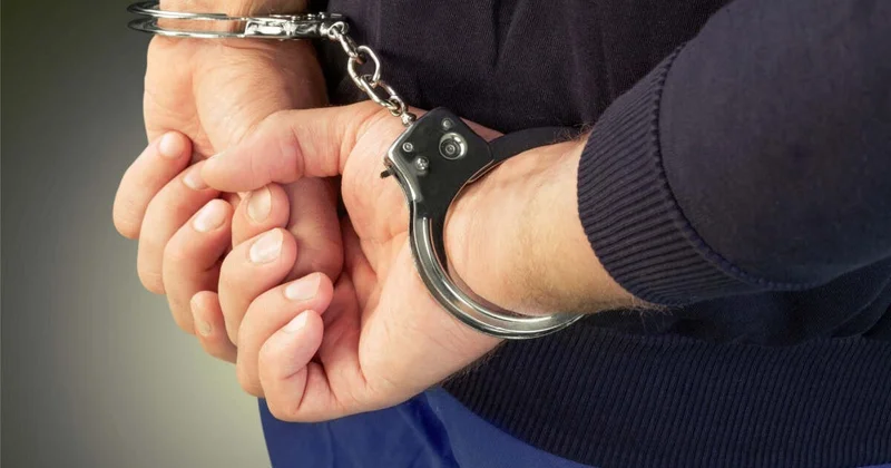 Шесть автомобилей и два магазина: на Абшероне задержали подозреваемого в серии краж